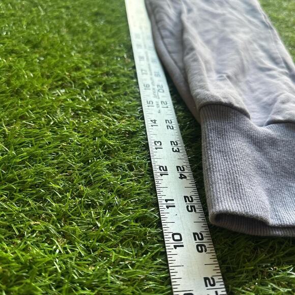 Vintage Fila Women's Sweatpants - Picture 3 of 5